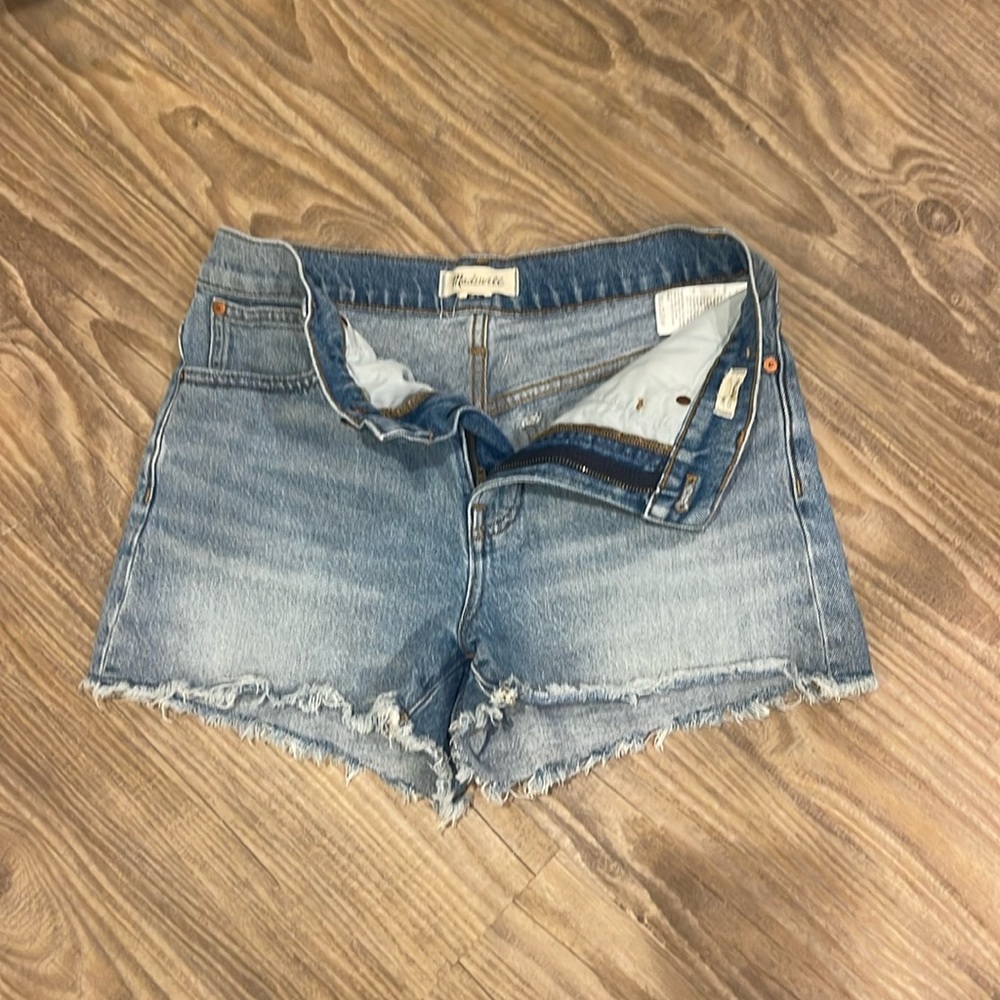 Madewell The Perfect Denim shorts size 28 like new ~$ 59